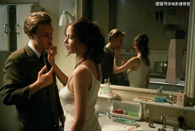 爱欲の色版本大全:揭秘那些隐藏的成人电影佳作