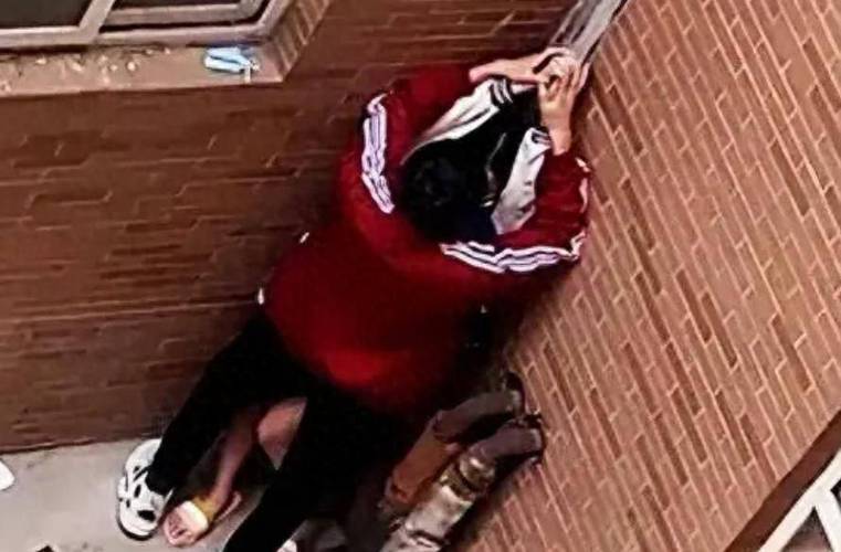 完整版盗摄视奸大全：警惕身边的偷拍行为