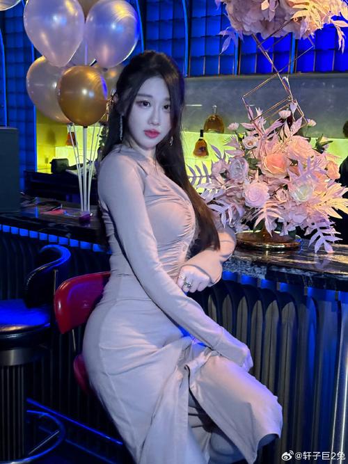 寻找轩子巨二兔官网?粉丝必备导航入口!