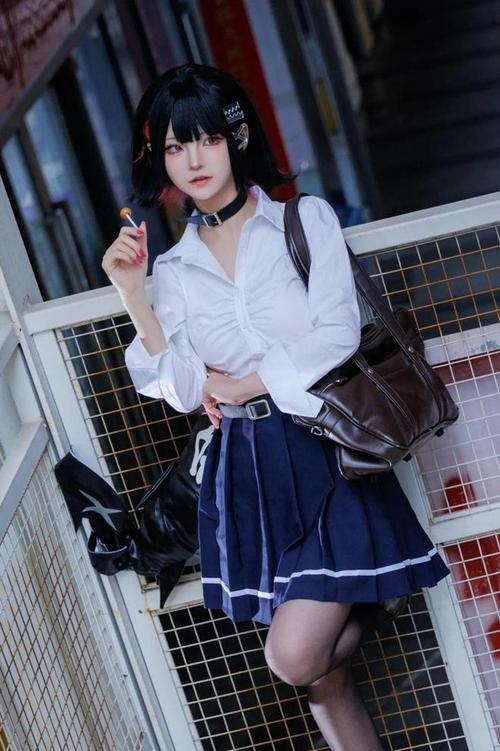 辣妹COS疯狂安卓版下载：劲爆游戏，不容错过