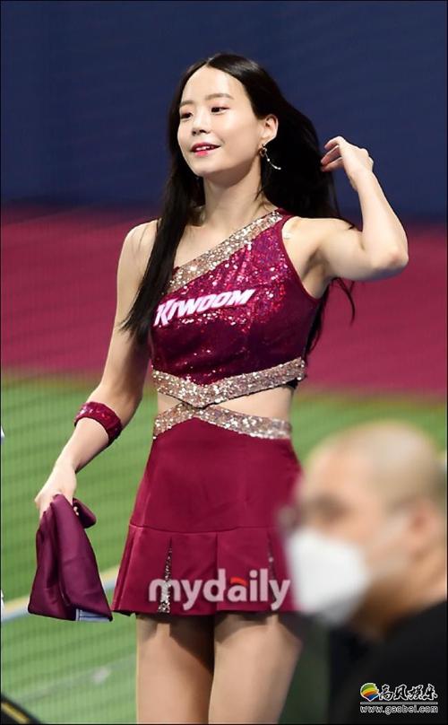 各平台热舞女郎下载地址:快速下载无广告