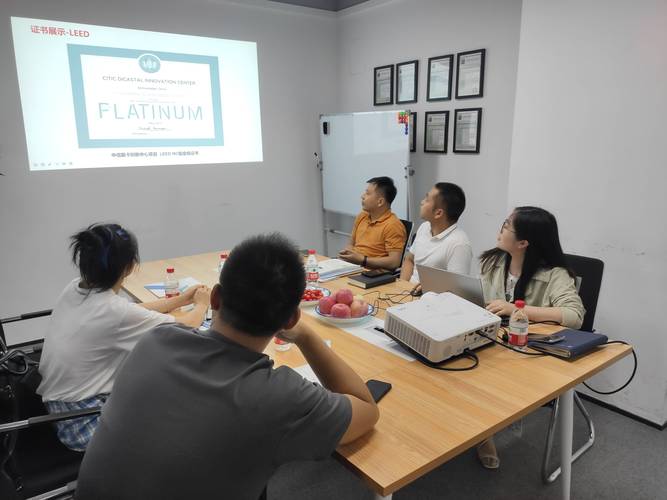 人杏之间官方网站客服：解决您的疑问与问题