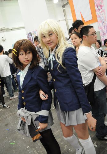 人杏之间安卓汉化玩家社区:与其他玩家一起交流