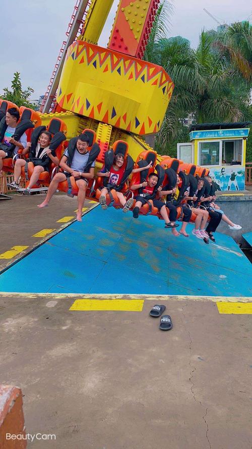 急速下载我的秘密暑假时光2安卓:角色扮演,暑假探险等你开启!