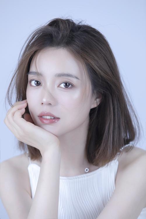 下载秀人网李丽莎官方正式版：最新版资源完整无删减