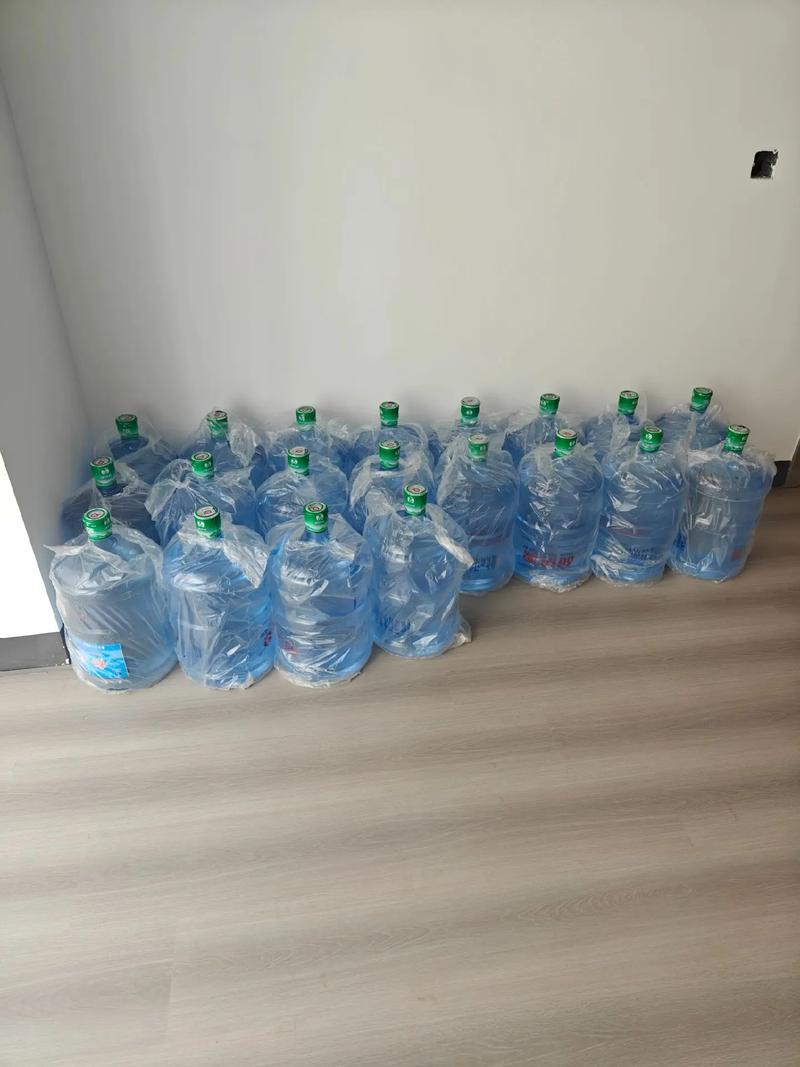 涟漪官网:订购纯净水,送货上门真方便!