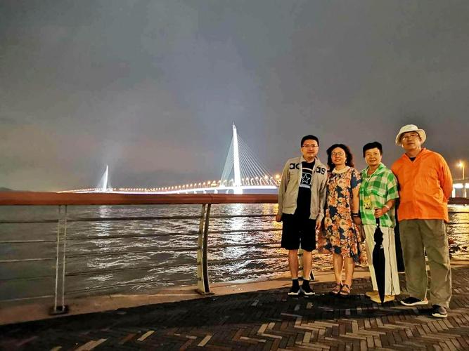 最新母三人更新地址,高清流畅播放