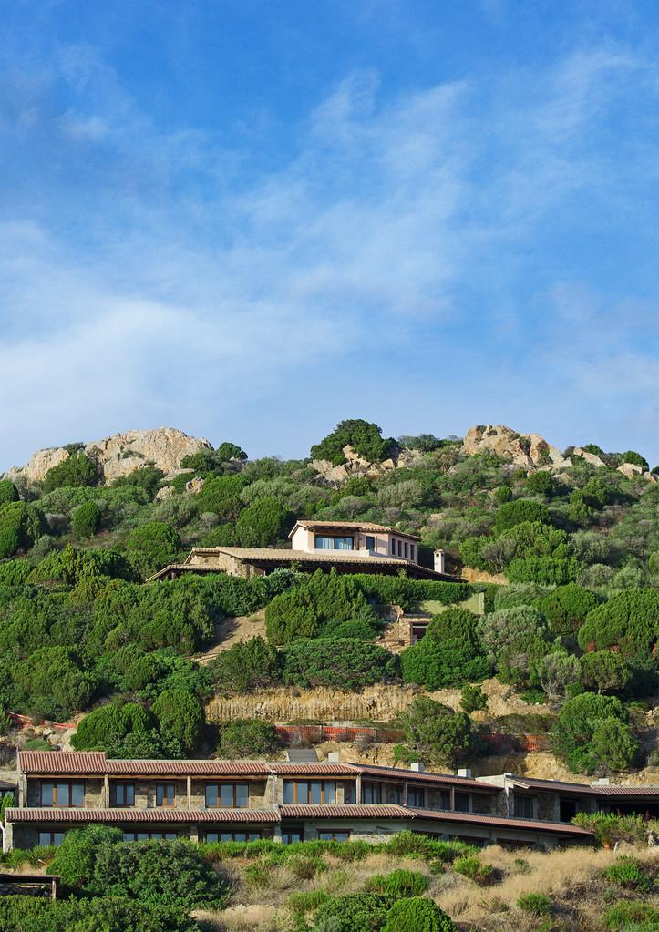 想玩小绿山汉化版?这里提供安全下载链接