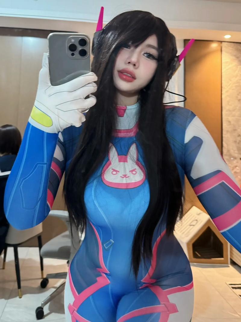 寻找辣妹COS疯狂官方网站?这里有你想要的