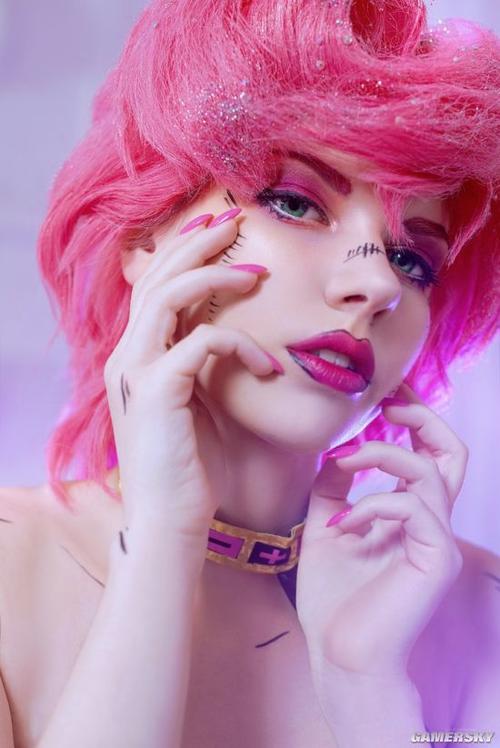 寻找辣妹COS疯狂官方网站?这里有你想要的