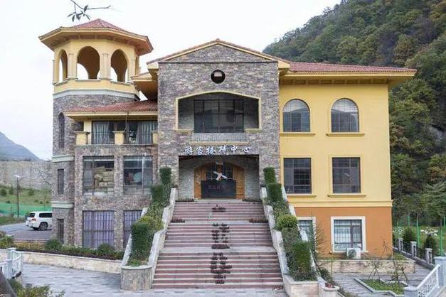 神秘别墅更新地址公布:精彩内容,等你体验!