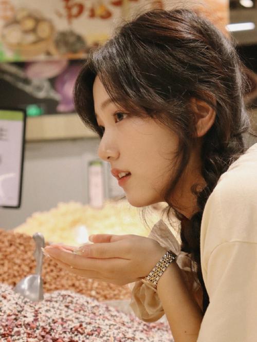 寻找超市漂亮姐姐下载地址？这里有你想要的！