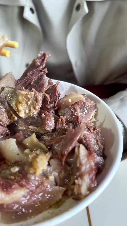 原汁原味！肉烂在锅里最新版本带你重回经典相声时代