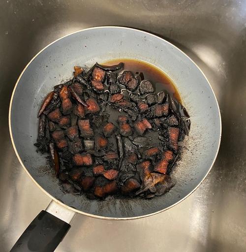 想知道肉烂在锅里汉化版更新了什么?这里有答案!