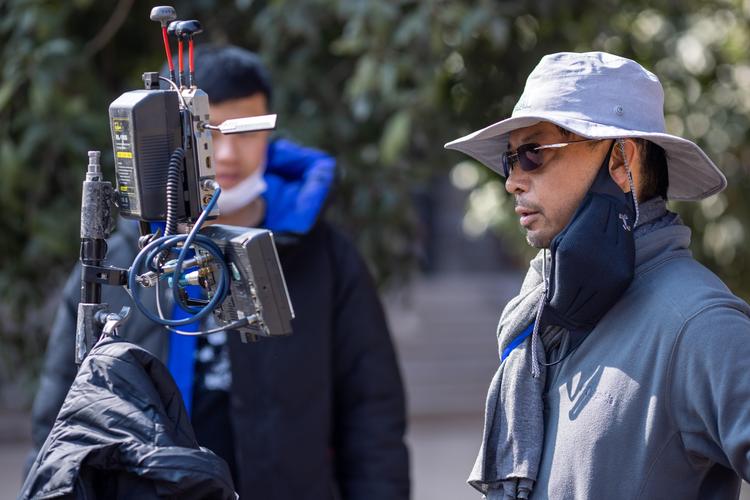 导演请拍摄各种各样的我版本大全:多角度展现人物魅力