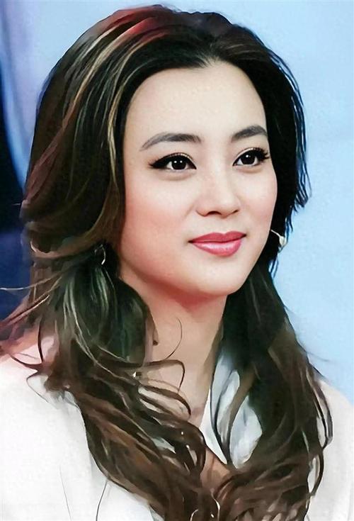 探秘徐娘半老最新版本：展现成熟女性的独特风采