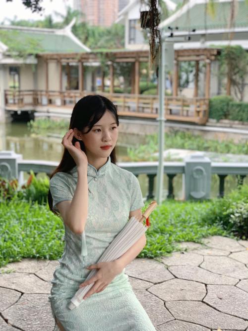 寻找我和美女有个约会更新地址：高甜恋爱等你体验