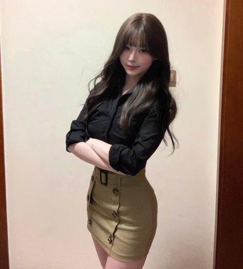 寻找辣妹COS疯狂官方网站?这里有你想要的