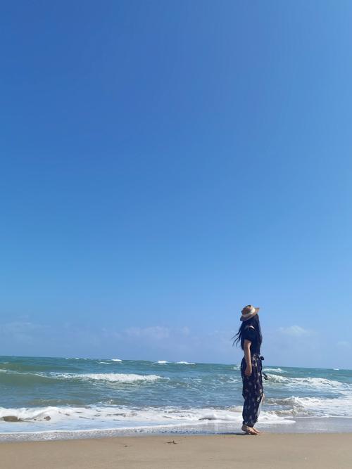 想下载超爆茹搭讪沙滩?这里有高清大图资源