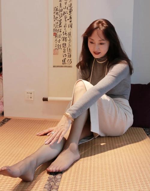 我爱熟女v0.8版本大全合集:PC和安卓都能玩的游戏