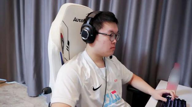 少年阿宾官网下载在哪?手把手教你免费获取资源!