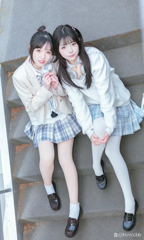 和JK们恋爱来度过高中生活的游戏更新地址怎么找？(轻松下载最新版教程)