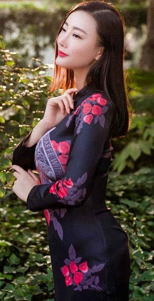 乳神家之馆官方网站哪个功能最实用？掌握这招立即提升体验！